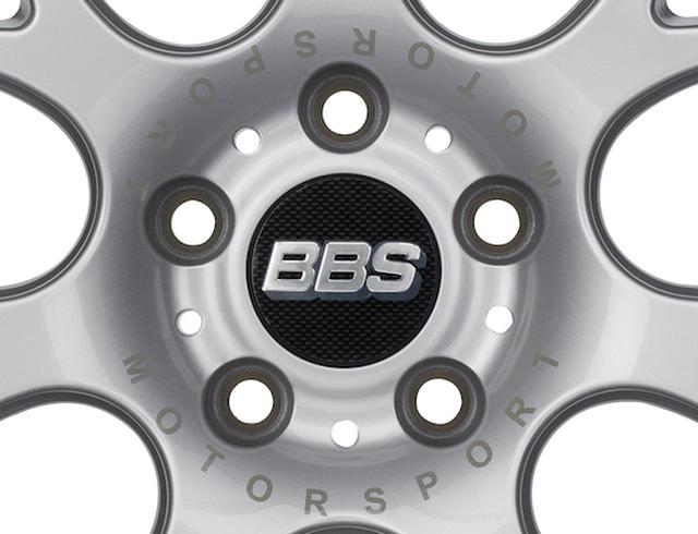 画像: CH-R ◎ BBS Germany ホイールセンターに輝く銀色のBBSロゴが、鋳造=BBSジャーマニー製であることの証だ。