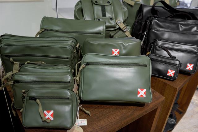画像: PORTERと並ぶ吉田カバンのブランド「LUGGAGE LABEL(ラゲッジ レーベル)」。発表は1984年。