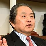 画像: 吉田輝幸(よしだてるゆき) 1946年、株式会社吉田(通称:吉田カバン)の創業者・吉田吉蔵氏の次男として東京都に生まれる。1969年、慶應義塾大学商学部を卒業し、株式会社吉田に入社。商品管理部に配属され同社物流倉庫(当時)にて革製品の商品管理を約6年間経験したのち、商品部の革製品仕入れ担当、専務、総務・財務担当役員、副社長を歴任した。2002年、3代目代表取締役社長に就任。著書に『吉田基準』(日本実業出版社,2015年)