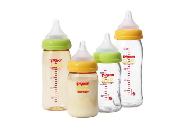画像: 現在のピジョンのフラッグシップ商品「母乳実感」。直接おっぱいを飲む時と同じ口の動きが再現できるよう設計されている。