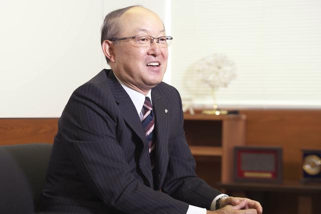 画像: ファミリーカンパニーからパブリックカンパニーへ