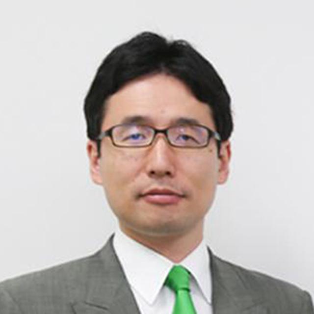 画像: 出雲充(いずもみつる) 1980年広島県生まれ、東京都育ち。東京大学農学部卒業。在学中、バングラデシュの子どもたちを栄養失調から救うため、ミドリムシ(学名:ユーグレナ)を扱ったビジネスの起業を決意。株式会社東京三菱UFJ銀行での勤務を経て、2005年8月に株式会社ユーグレナを設立し代表取締役社長に就任。同年12月、石垣島で世界初のミドリムシ屋外大量培養に成功。2008年の伊藤忠商事株式会社からの出資をきっかけにビジネスを展開し、2014年に東証1部上場。著書に「僕はミドリムシで世界を救うことに決めました」(ダイヤモンド社,2012年)。