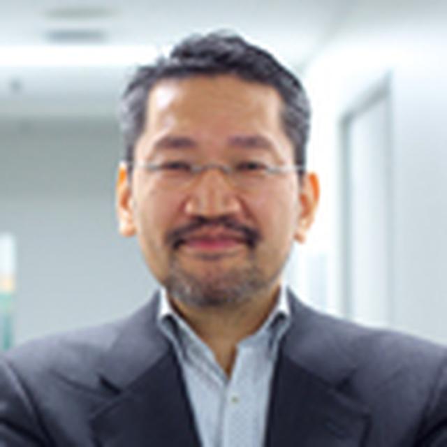 画像: 西岡 靖之(にしおか・やすゆき)氏 法政大学 デザイン工学部 システムデザイン学科 教授 インダストリアル・バリューチェーン・イニシアチブ(IVI)理事長 1985年、早稲田大学理工学部機械工学科卒業。国内のソフトウェアベンチャー企業勤務を経て、1996年に東京大学大学院博士課程修了。工学博士。東京理科大学理工学部経営工学科助手、法政大学工学部経営工学科専任講師、同助教授を経て2003年に同教授。2005年、法政大学工学部システムデザイン学科教授。2007年より法政大学デザイン工学部システムデザイン学科教授。 2015年6月に発足したインダストリアル・バリューチェーン・イニシアチブ(Industrial Value Chain Initiative: IVI)の発起人であり、理事長を務める。NPO法人ものづくりAPS推進機構副理事長。 著書に『サプライチェーン・マネジメント―企業間連携の理論と実際』(共著、朝倉書店、2004年)など。