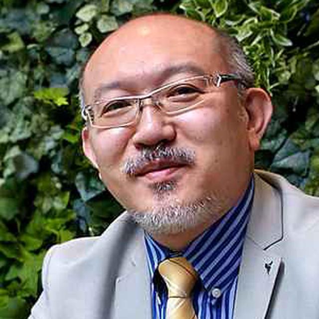 画像: プロフィール:山口典男(やまぐちのりお) 1963年、東京都生まれ。1987年、電気通信大学電気通信学部を卒業。同年、国際電信電話株式会社(現・KDDI株式会社)に入社し、人工知能を応用したネットワーク管理システムの研究開発に従事。2000年より日本ヒューレット・パッカード株式会社にてサービス開発コンサルティングを担当。2005年にボーダフォン株式会社(現・ソフトバンク株式会社)に入社し、通信卸売事業の責任者としてディズニーモバイルなどを手掛けた。2008年、ヘルスケアシステムの情報モデル研究で博士号(情報システム科学)を取得(公立はこだて未来大学)。現在、ソフトバンクグループのPSソリューションズ株式会社 CPS事業本部 本部長を務め、ソフトバンク株式会社 ITサービス開発本部 CPS事業推進室室長を兼任(2016年5月1日時点)。
