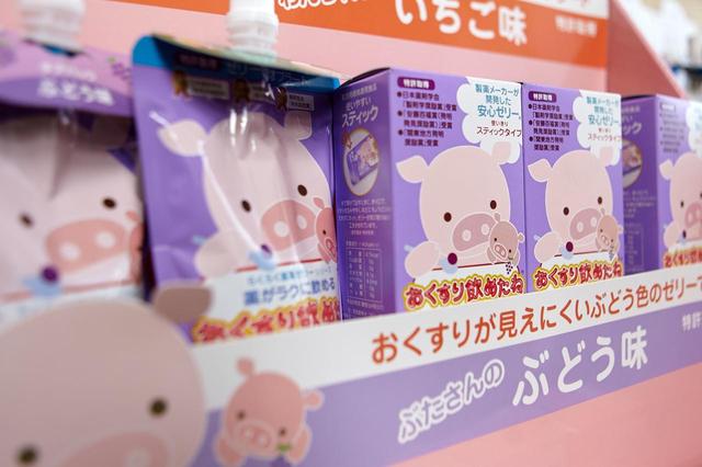 画像: 子ども向けの服薬ゼリー「おくすり飲めたね」。1998年発売の「龍角散嚥下補助ゼリー」から派生した製品だ。