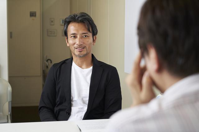 画像: ロボットに合わせて変化していく社会