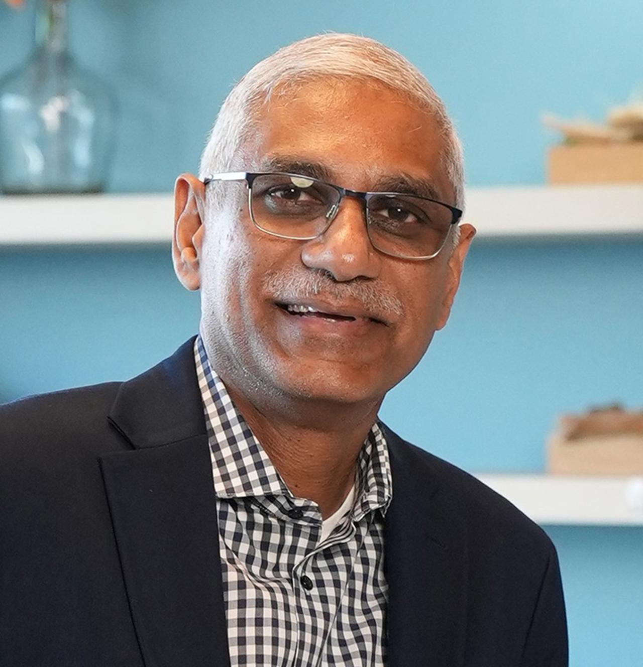 画像: “AI-Infused digital engineering will transform us into a True One Hitachi.”
- GlobalLogic CEO Shankar Discusses the Future of Collaborative Creation
Part 1: Leading the Way in Digital Engineering and AI