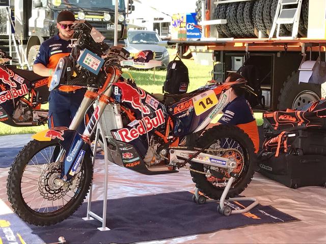 画像: ホンダから移籍したサム・サンダーランドのKTM。ここ一発の速さには定評のあるモトクロスライダーだ