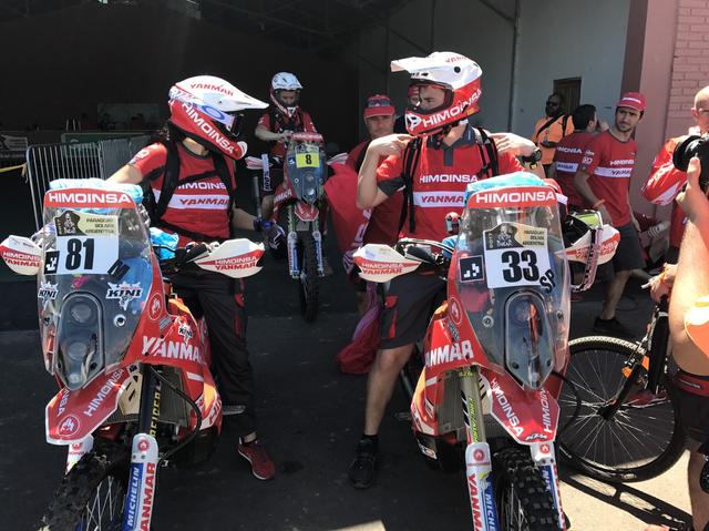 画像: 日本のヤンマーがスポンサードしている Team Himoinsaの2台。No.81は女性ライダーの ローサ・ロメロ・フォント