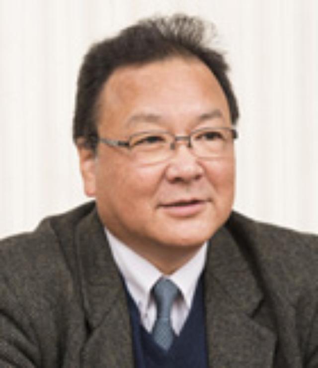 画像: 鳥塚 亮(とりづか あきら) プロフィール: 1960年東京生まれ。 大学卒業後、英国航空(ブリティッシュ・エアウェイズ)で勤務。 2009年、いすみ鉄道の社長公募に応募。 代表取締役社長として採用される。 ムーミン列車や伊勢海老特急など、話題となる列車を次々と打ち出し、いすみ鉄道のブランド化を進めている。 著書に『ローカル線で地域を元気にする方法』がある。 .