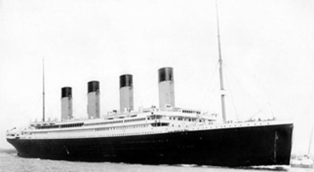 画像: RMS Titanic departing Southampton on April 10, 1912. (Photo: Creative Commons)©2015 Asterisk Research, Inc.