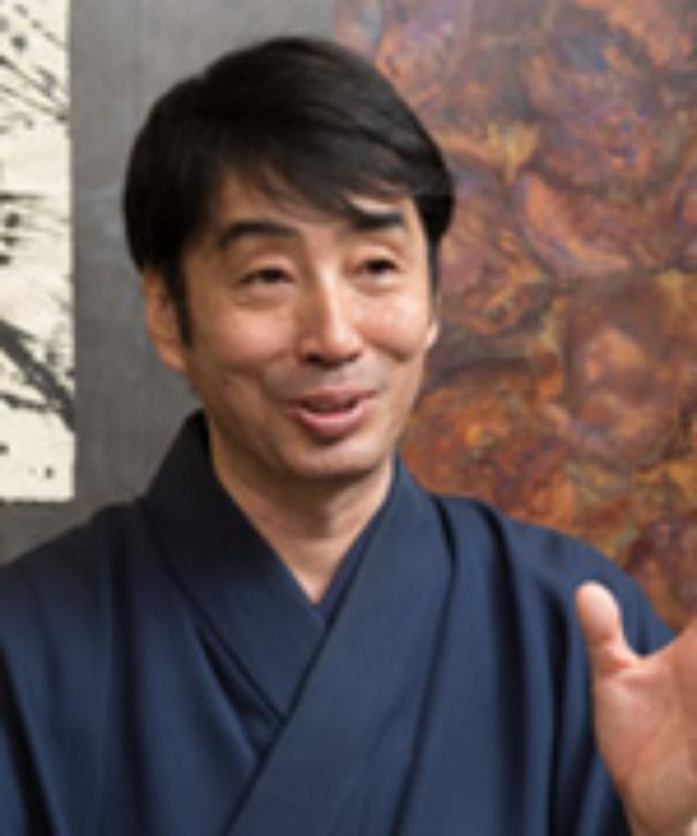 画像: 中井 霜仙(なかい そうせん) プロフィール: 大阪府高槻市の廣智寺にて黄檗売茶流宗匠より煎茶を学び、その後師範に。 2011年3月黄檗売茶流東京支部を設立。 同年東京・新橋で教室を始める。 以後、滋賀・日吉大社境内、東京・西荻窪、東京・神楽坂でも教室を開催。 2014年には煎茶道黄檗売茶流東京支部事務局を開設した。