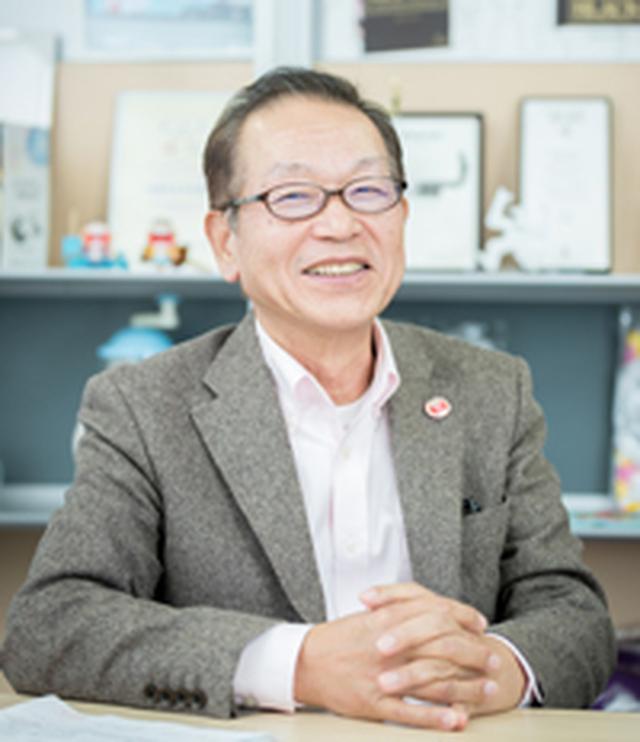 画像: 鈴木政次(すずき まさつぐ) プロフィール 1946年、茨城県出身。1970年東京農業大学農学部農芸化学科卒業後、赤城乳業株式会社に入社。1年目から商品開発部に配属。その後、開発営業、原価計算、購買、経営など人事以外のすべての部門に携わる。愛すべき失敗作を生み出しながらも、「ガリガリ君」「ガツン、とみかん」「ワッフルコーン(大手コンビニPB)」など、数々のヒット商品を国民的ロングセラーに育て上げた。 著書:『スーさんの「ガリガリ君」ヒット術』(ワニブックス)