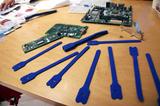 画像: 今回選らんだ、青い結束マジックテープ