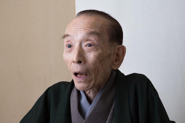 画像: ―師匠が化粧品の訪問販売をされている話は、今でも笑い話として、高座で話されたり、本に書かれたりしていますね。
