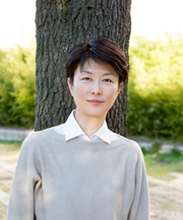 画像: プロフィール 中村安希(なかむら あき) 1979年京都府生まれ。2003年カリフォルニア大学アーバイン校卒業。日米での3年間の社会人生活を経て、約2年間、47カ国にわたる旅に出る。その過程を書いた『インパラの朝』で第7回開高健ノンフィクション賞を受賞。最新刊は『N女の研究』。ほかに『Beフラット』『食べる。』『愛と憎しみの豚』『リオとタケル』の著書がある。