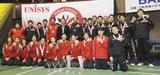 画像: 日本ユニシス実業団バドミントン部の選手と監督・スタッフ一同