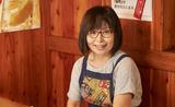 画像: 毎日大勢のお客さまでにぎわう焼肉店を切り盛りする、笑顔が素敵なおかみさん。