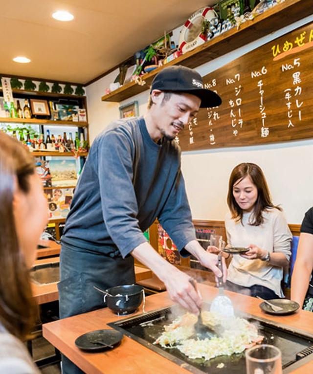 画像: 焼きパフォーマンスに目が離せません。