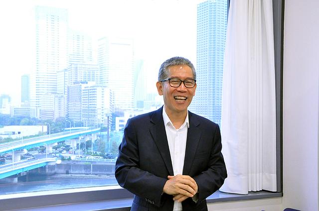 画像: 主にお客さまを訪問するために年間4回ほど来日している。日本食はもちろん大好きだが、来日の際には目黒のトンカツ「とんき」を欠かさず訪れるほどトンカツ好き。 ベストヒットUSAの小林克也さんではない。