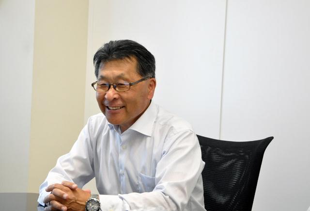 画像: 5代目さん:青野 研(ユニアデックス ハードウェアプロダクト統括部 サーバー&ストレージ部)