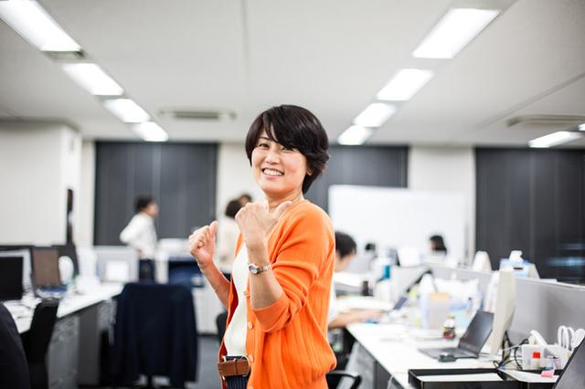 画像: 絵になる表情で、撮影枚数が一番多かった。営業事務を担当。