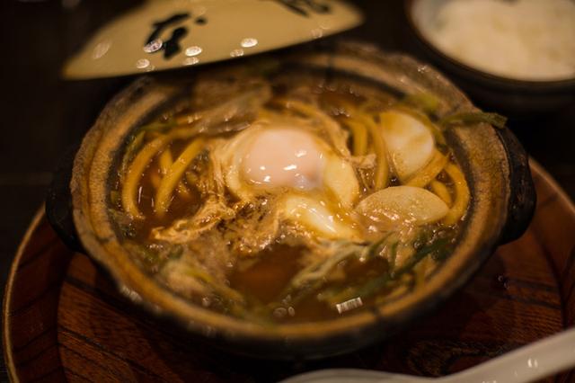 画像: 阿部さんがお昼に食べたみそ煮込みうどん。