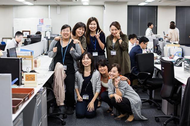 画像4: ユニアデックスの社員を撮影した写真をご紹介します
【その5】中部支店(2018年10月11日号)
