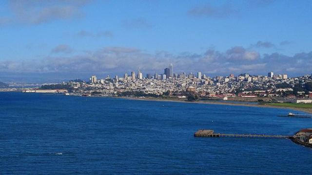 画像: サンフランシスコ市内。一番高いタワーがSalesforce Tower