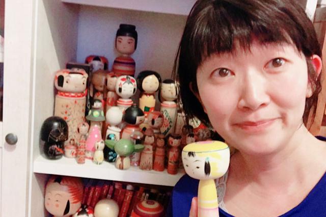 画像: 健康観察期間中は、約70体のこけしちゃんをきれいに磨きあげることで、こけし愛をさらに深めたという