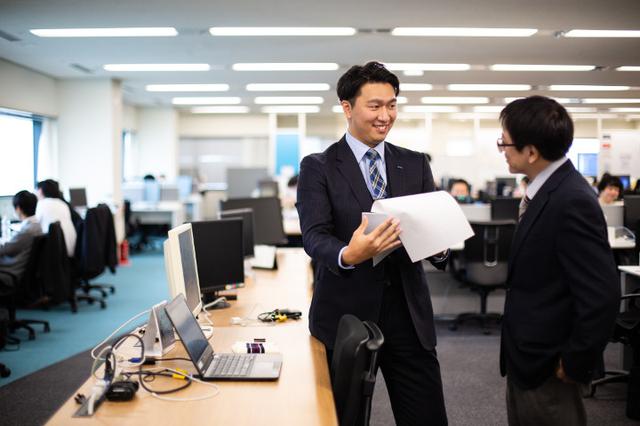 画像: 2016年入社のシステムエンジニア。さまざまな製品とプロダクトに触ることができるマルチベンダーに魅力を感じてユニアデックスに入社。小学校から大学までサッカー部に所属。
