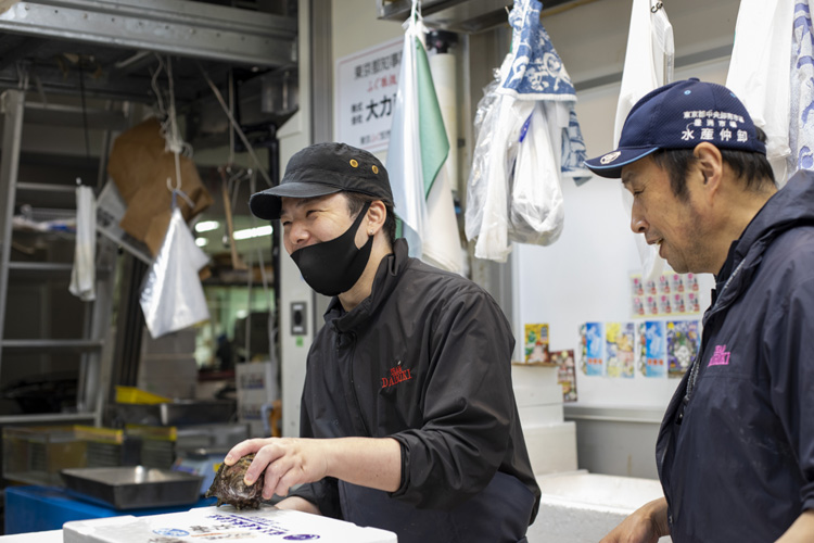 画像14: 創業は明治15年。老舗の誇りを未来へ:豊洲市場「大力商店」5代目・原田勝さん