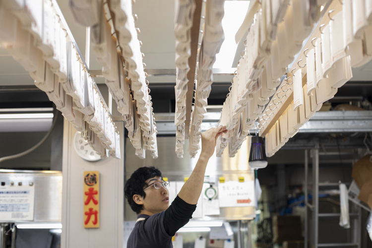 画像13: 創業は明治15年。老舗の誇りを未来へ:豊洲市場「大力商店」5代目・原田勝さん