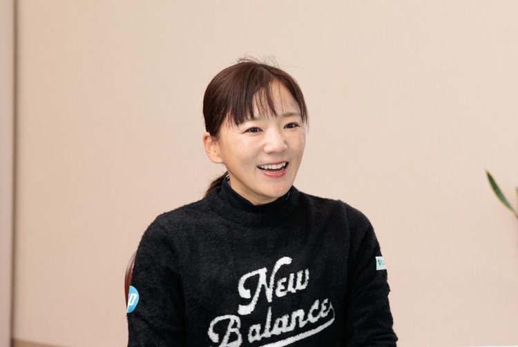 画像: プロゴルファー 有村 智恵さん