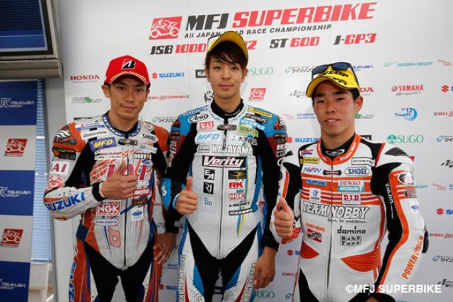 画像: Left 2nd #2 UBUKATA Center Winner #94 URAMOTO Right 3rd #55 KUNIMINE www.superbike.jp