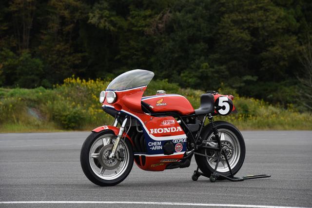 画像: RCB1000(1976) AIr cooled 4 stroke 4 cylinders 4 valves over 120PS@9,000rpm winner of 24 races out of 26 in 3 years www.honda.co.jp