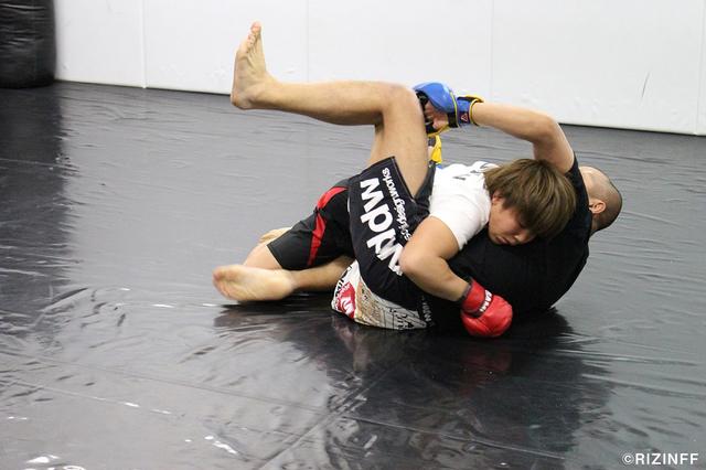 画像4: 4月17日(日)愛知県日本ガイシホールにて開催される「トップ Presents RIZIN.1」へ出場する村田夏南子の対戦相手が決定。3月28日(月)都内・リバーサルジム新宿Me,Weにて村田の公開練習が行われ、対戦相手がアナウンスされた。