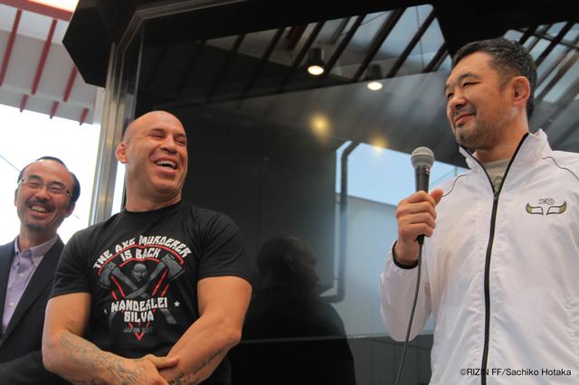 画像2: 『トップ Presents RIZIN.1』開幕直前イベント開催
名古屋市大須商店街に大勢のファンが集結!