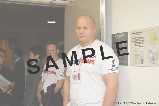 画像1: RIZIN FF オフィシャルファンクラブサイト強者ノ巣(仮)内のPHOTOページにて、RIZIN.1の舞台裏画像を公開中。