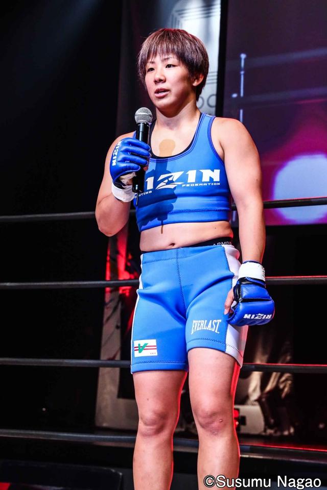 画像5: 村田夏南子3連勝!
1R1分17秒、TKO勝利‼︎