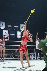 画像5: 第12試合 RIZIN女子MMAルール:5分3R 49.0kg契約
RENAvs山本美憂
Cygames presents RIZIN FIGHTING WORLD GP 2016 無差別級トーナメント 開幕戦