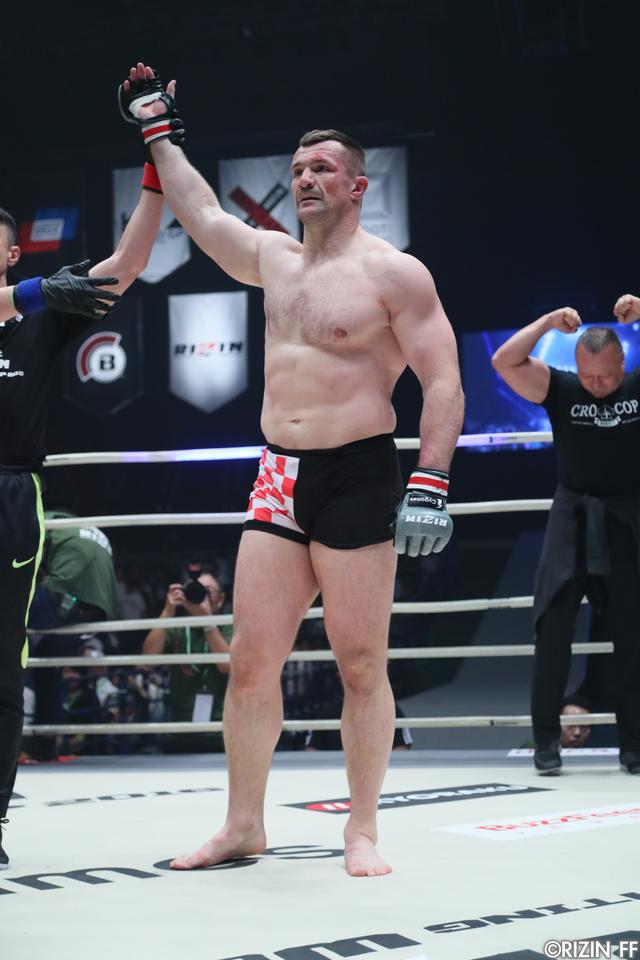 画像2: 【VR】RIZIN FWGP 2016 開幕戦 ミルコ・クロコップ VS. ミョン・ヒョンマン