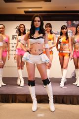 画像10: RIZINガール 7人の新メンバー! 無差別級トーナメントのトロフィー&ベルトお披露目!!