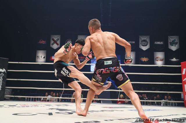 画像1: 第5試合 和田竜光 vs. カイ・カラフランス(試合結果詳細)
Cygames presents RIZIN FIGHTING WORLD GP 2016 無差別級トーナメント 2nd ROUND