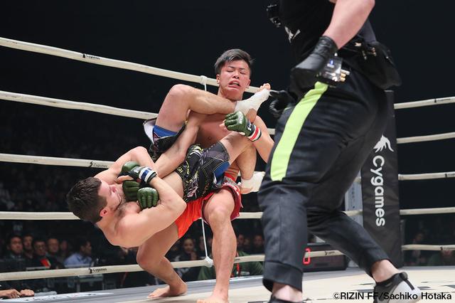画像1: 第8試合 那須川天心 vs. ニキータ・サプン(試合結果詳細)
Cygames presents RIZIN FIGHTING WORLD GP 2016 無差別級トーナメント 2nd ROUND