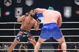 画像1: 第11試合 アミール・アリアックバリ vs. ヒース・ヒーリング(試合結果詳細)
Cygames presents RIZIN FIGHTING WORLD GP 2016 無差別級トーナメント 2nd ROUND