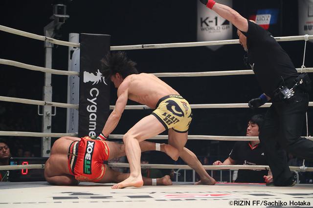 画像2: 第4試合 矢地祐介 vs. マリオ・シスムンド(試合結果詳細)
Cygames presents RIZIN FIGHTING WORLD GP 2016 無差別級トーナメント 2nd ROUND