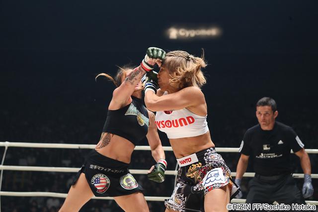 画像5: 第7試合 アンディ・ウィン vs. 山本美憂(試合結果詳細)Cygames presents RIZIN FIGHTING WORLD GP 2016 無差別級トーナメント Final ROUND