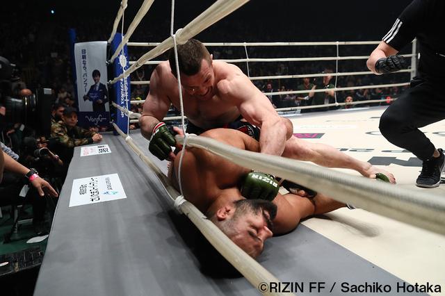 画像7: 第11試合 ミルコ・クロコップ vs. アミール・アリアックバリ(試合結果詳細)Cygames presents RIZIN FIGHTING WORLD GP 2016 無差別級トーナメント Final ROUND