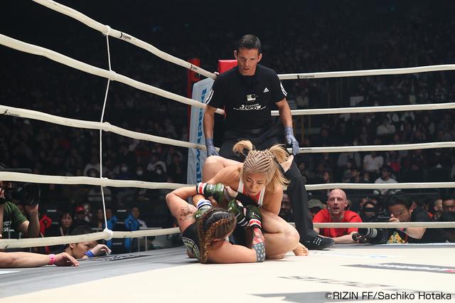 画像7: 第7試合 アンディ・ウィン vs. 山本美憂(試合結果詳細)Cygames presents RIZIN FIGHTING WORLD GP 2016 無差別級トーナメント Final ROUND
